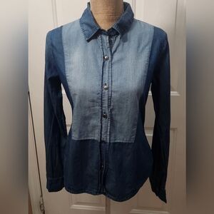 Else Blue Two-Tone Denim Blouse Size M, missing 2 buttons. (see  photos)